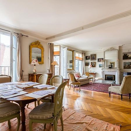 Veeve - Charming Mirabeau Apartment Париж Екстериор снимка